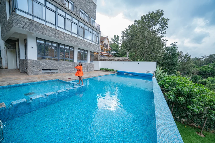 Elsie Ridge · Exterior & Pool