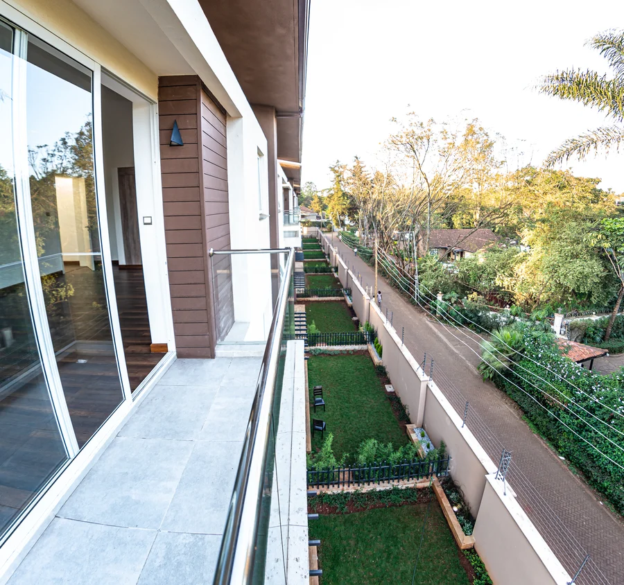 Kabasiran House · Compound