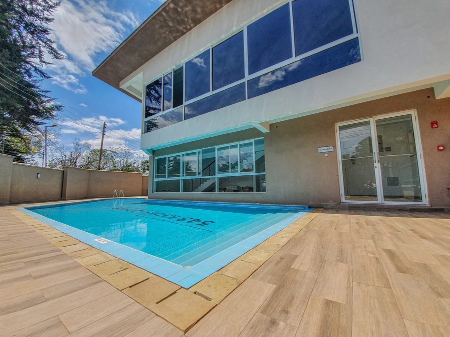 543 Kabasiran · Pool