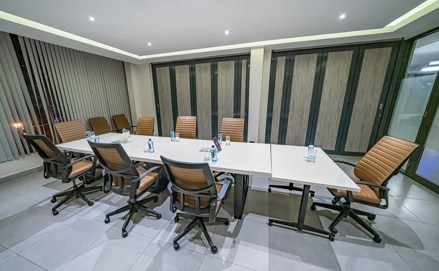 37 On Kikambala · Boardroom